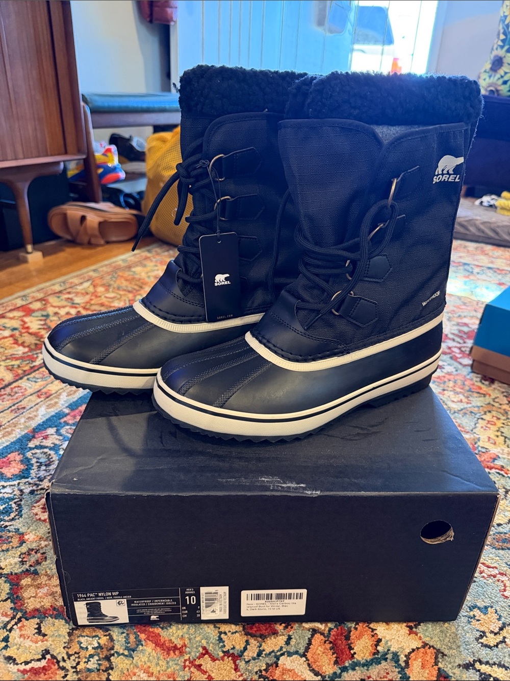 NEW (tag on) Sorel Men's Black Winter Lace-Up Snow Boots